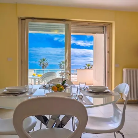 Διαμέρισμα -vista Mare- Wifi Ac Terrazza E 6 Posti