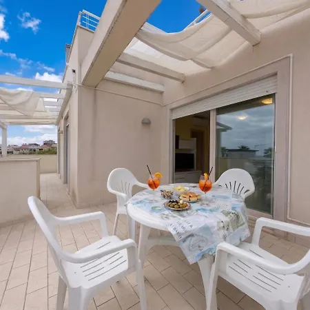 Διαμέρισμα -vista Mare- Wifi Ac Terrazza E 6 Posti