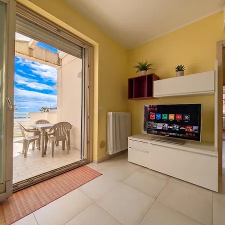 -vista Mare- Wifi Ac Terrazza E 6 Posti