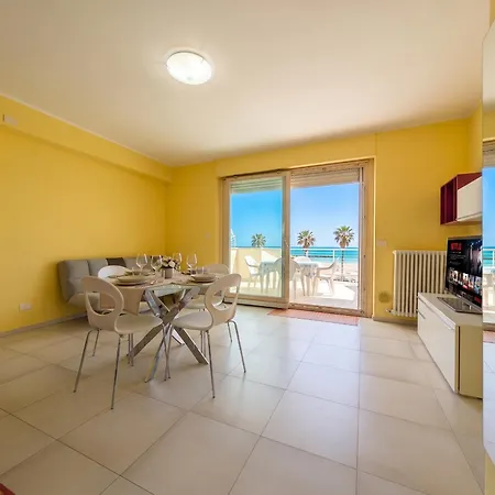 -vista Mare- Wifi Ac Terrazza E 6 Posti Διαμέρισμα Lido di Fermo